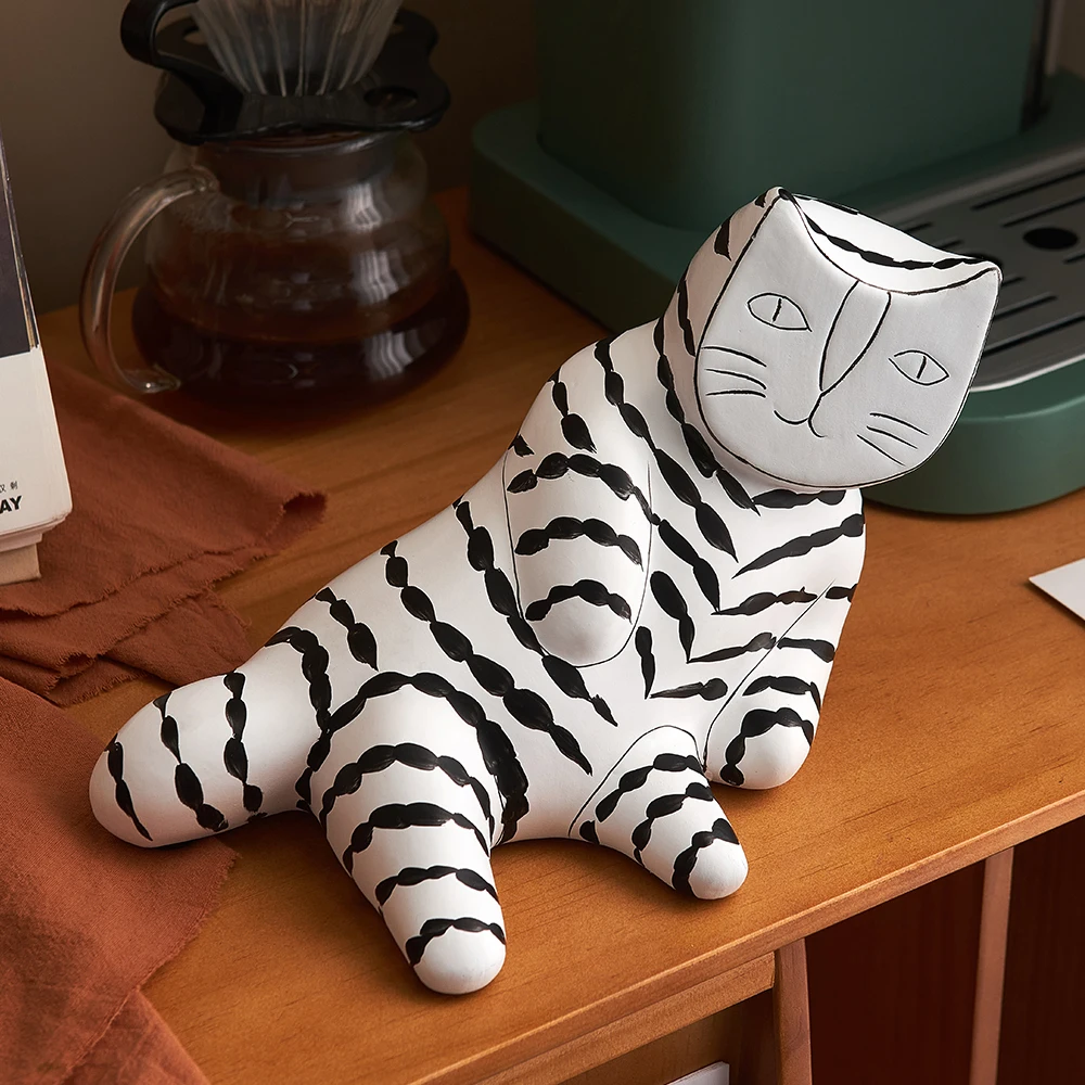 

Home Decor Lovely Cat Statue New Classical Style Living Room Tabletop Ornament TV Cabinet Accessories Abstract Cat Sculpture