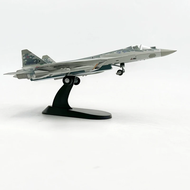 ステルス戦闘機SU-57 1/72スケール 金属製 Amazon.co.jp: ロシアステルス戦闘機スホイSu-57金属製軍用
