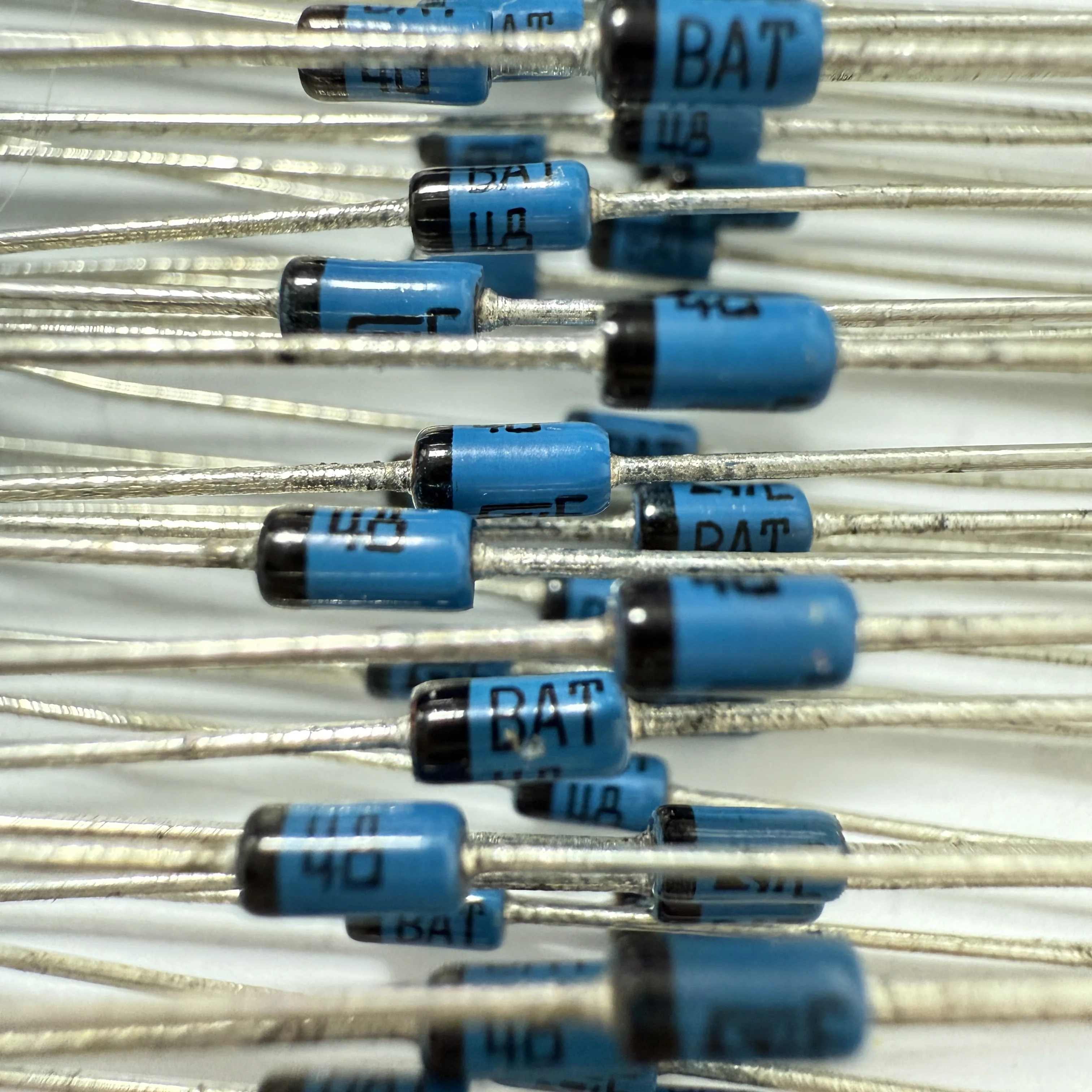 100PCS/LOT BAT48 (Schottky Diodes)