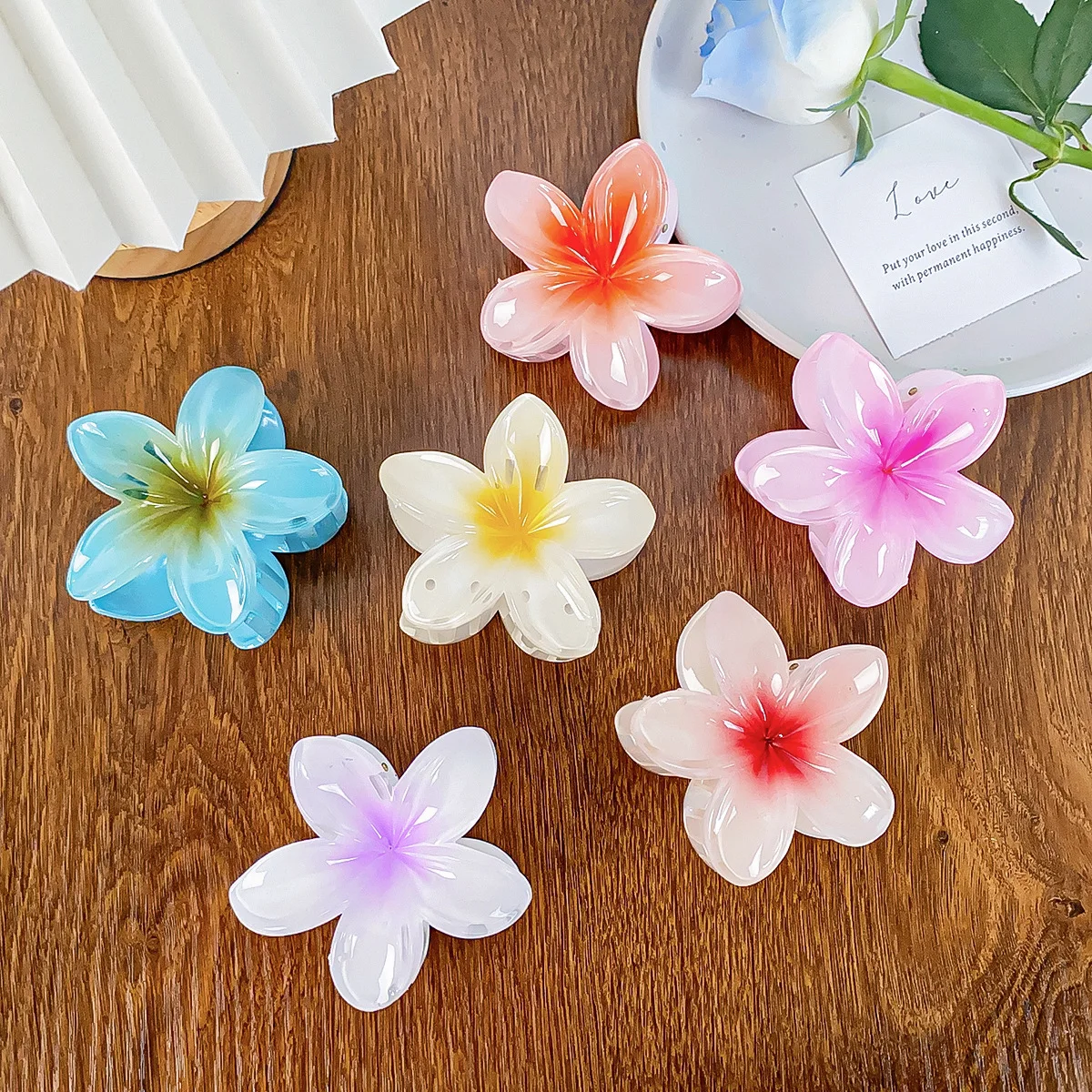2025 New Vacation Egg Flower Hair Clips Hawaii Beach Claws Bohemian Hairpin for Girls Women Hair Claws
