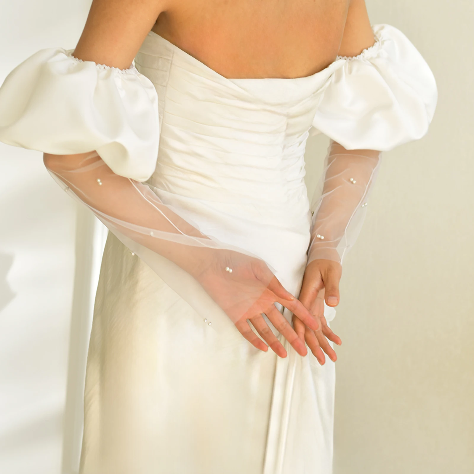 Youlapan MM36 Fashion's Most Popular Trend Bridal Gloves White Satin Puff Sleeves and Breathable Tulle Splicing Gloves