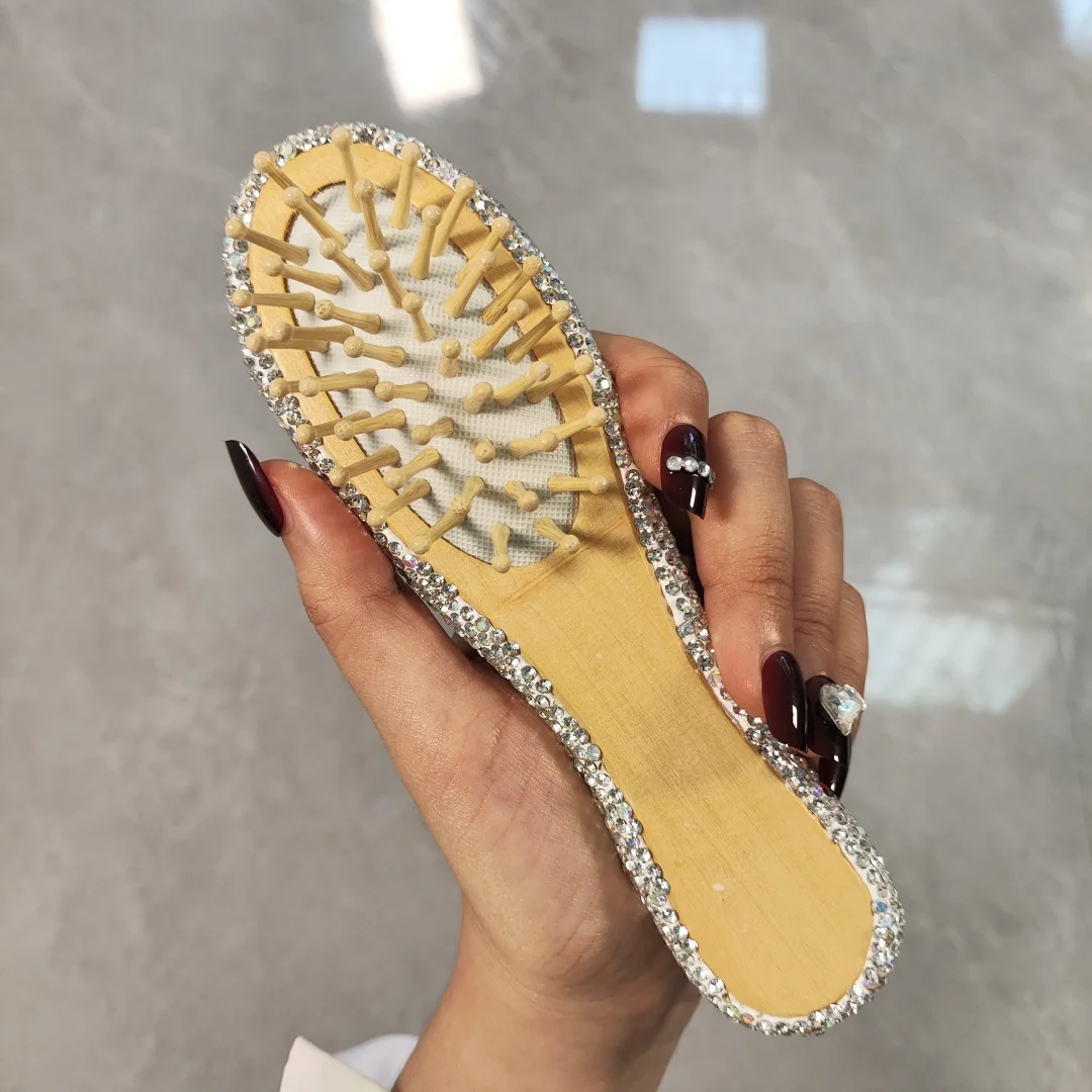 Luxurious and Compact Wooden Massage Air Cushion Comb, Artificial Diamond-Encrusted Hair Smoothing Comb, Travel Portable Head Relaxation Massage Comb 3