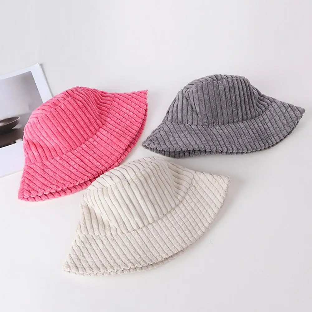 

This plush hat is suitable for outdoor activities in autumn and winter, travel, outdoor, daily life, etc.