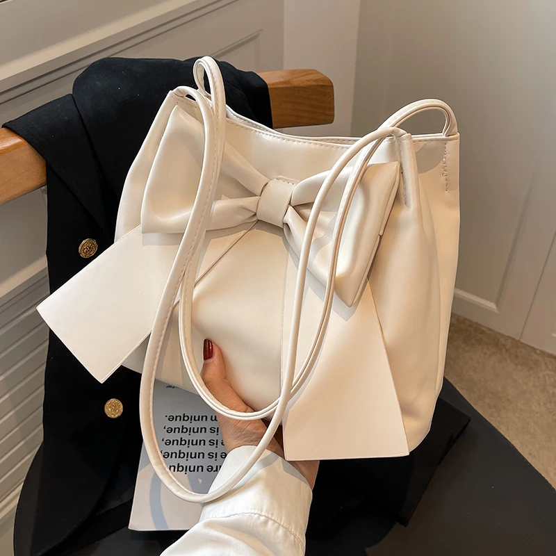 

Fashion Handheld Tote Bag For Women New Bow Decor Versatile Large Capacity One Shoulder Bag Female Spring Summer Commuter Bag