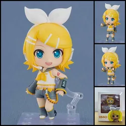 Chibi Articulated Action Figure with Interchangeable Faces - Anime Collector's Desk Ornament (2840)