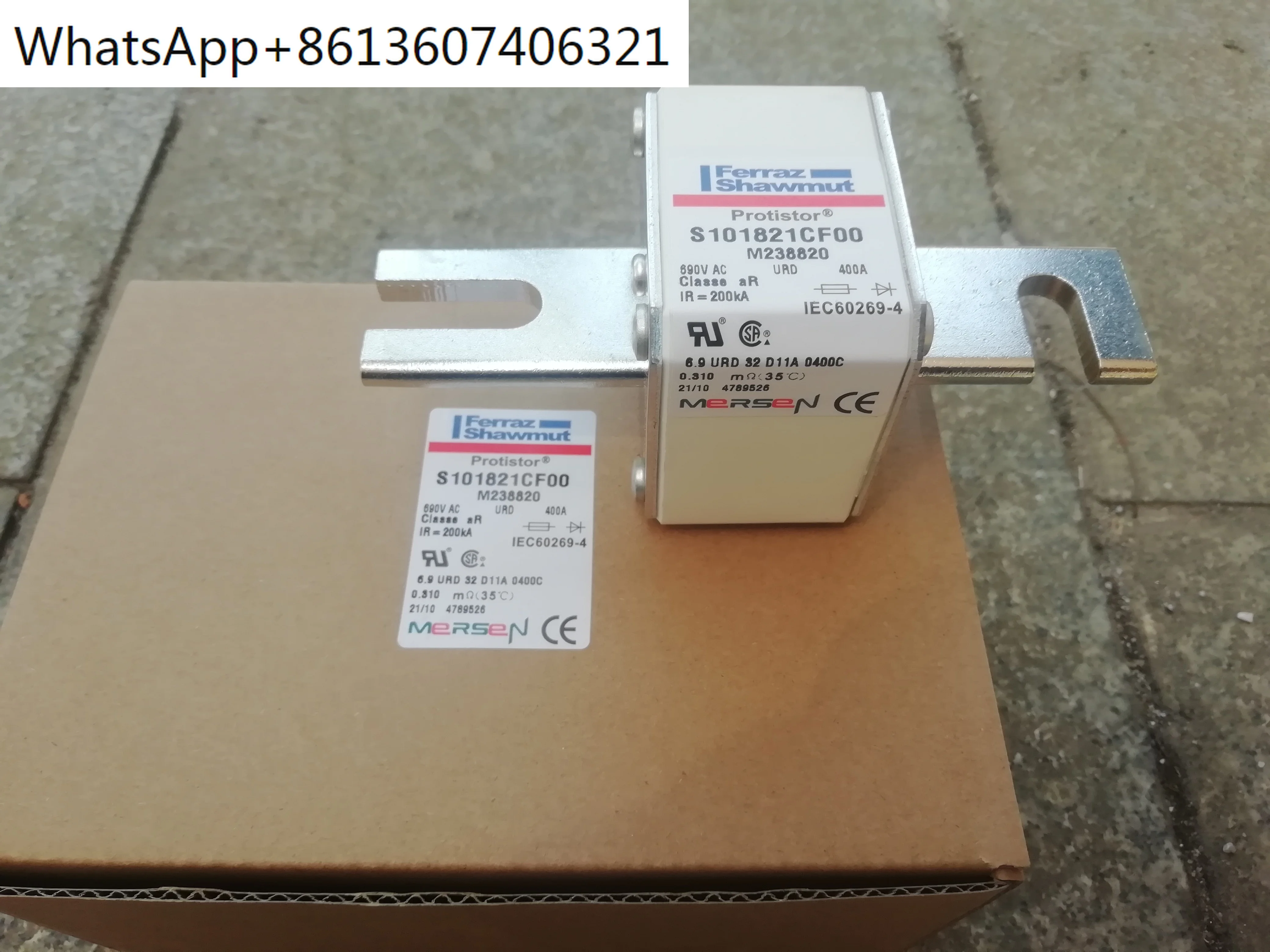 

S101821CF00 400A 690V 6,9 URD 32 D11A 0400C M238820 / PC32UD69V450D1A Q300187 / PC32UD69V500D1A R300188 aR