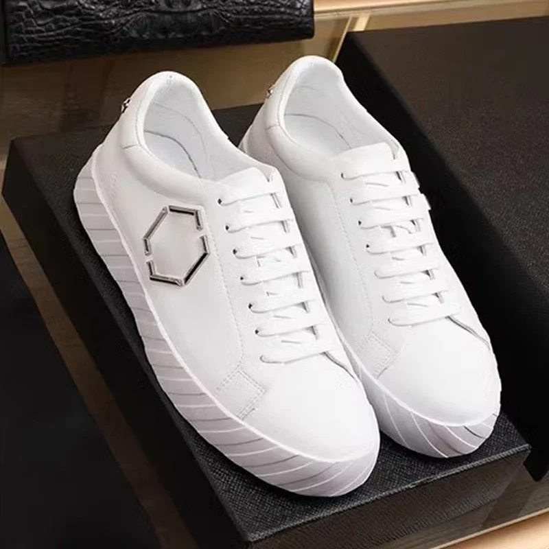 Рисунок 2 - Мужская обувь, новинка