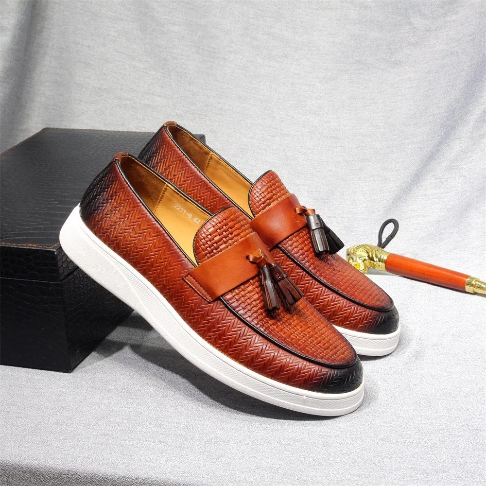 

2024 New Style Fashion Genuine Leather Flat Tassel Loafer Men Shoes Braided Pattern Slip-on Casual Office Company Sneaker Shoes