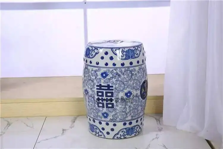 White Porcelain and Drawn Blue Shoe Hand Changing Stool Ceramic Drum Bathroom Neoclassical Imitation Sitting Stool Low Round