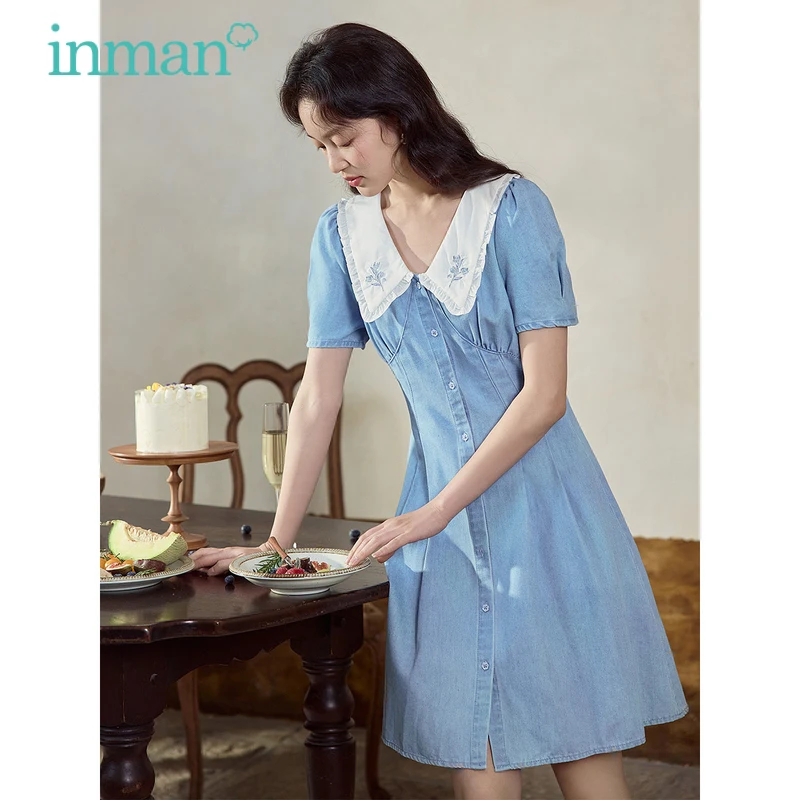 

INMAN Women Dress 2023 Summer Short Sleeve Lace Embroidery Lapel A-shaped Slim Waist Denim Blue Holiday Party Knee-length Skirt
