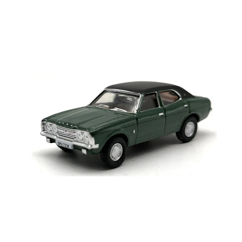 

Модель автомобиля Ford Cortina MKIII из сплава, коллекционные украшения, масштаб 1:76