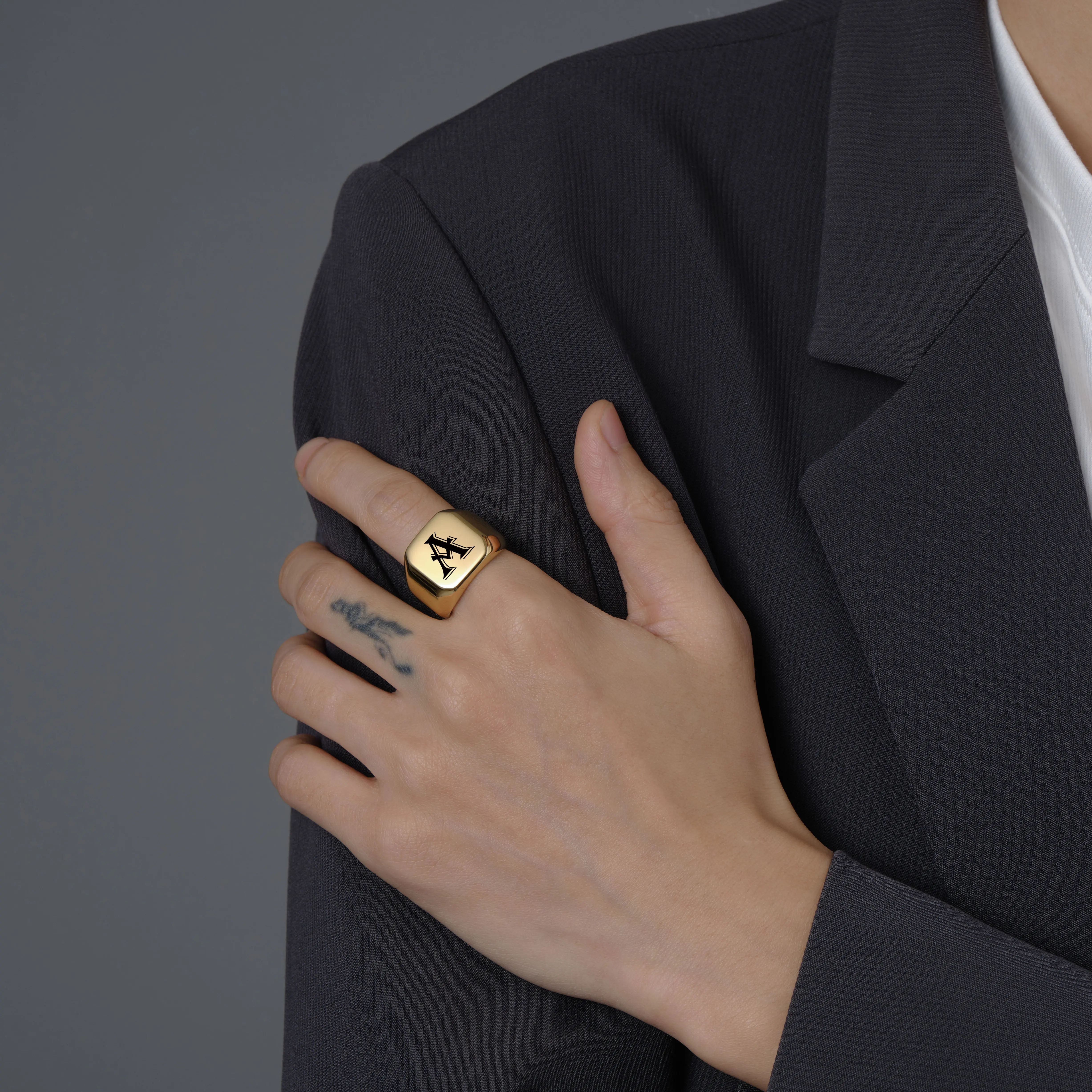 Signet Ring Personalised Initial Engrave A to Z Alphabet Stainless Steel Signet Blank Plain Ring Band High Polished Gold Color Tone U.S.Size