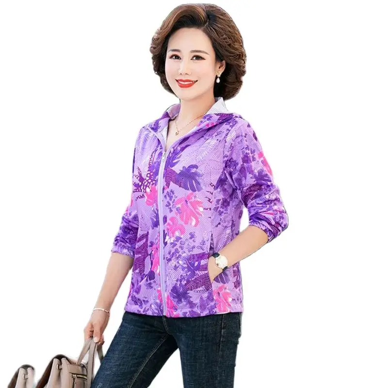 

New Printed Sunscreen Clothing For Middle-aged And Elderly People In Summer Thin UV-proof Breathable Coat For Middleaged Mothers