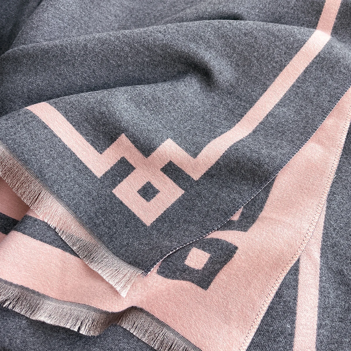 2025 Luxury Winter Cashmere Scarf Women New Design Warm Pashmina Blanket Poncho Scarves Female Print Shawl Thick Foulard Bufanda