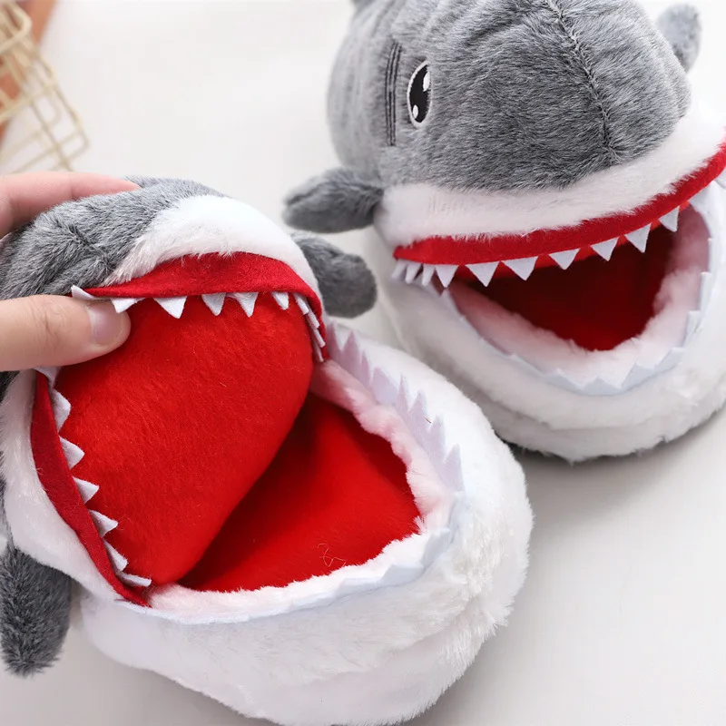 Designer Funny Shark Slippers Women Winter Plush Warm Shoes Cartoon Shark Fur Shoes Lovely Indoor Slippers Men Winter Home Shoe