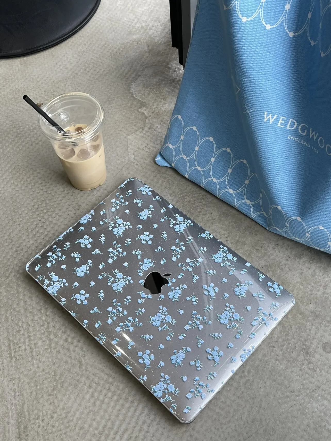Blue Healing Gentle Flower Laptop Case - Elegant and Protective Cover with Touch Bar ID