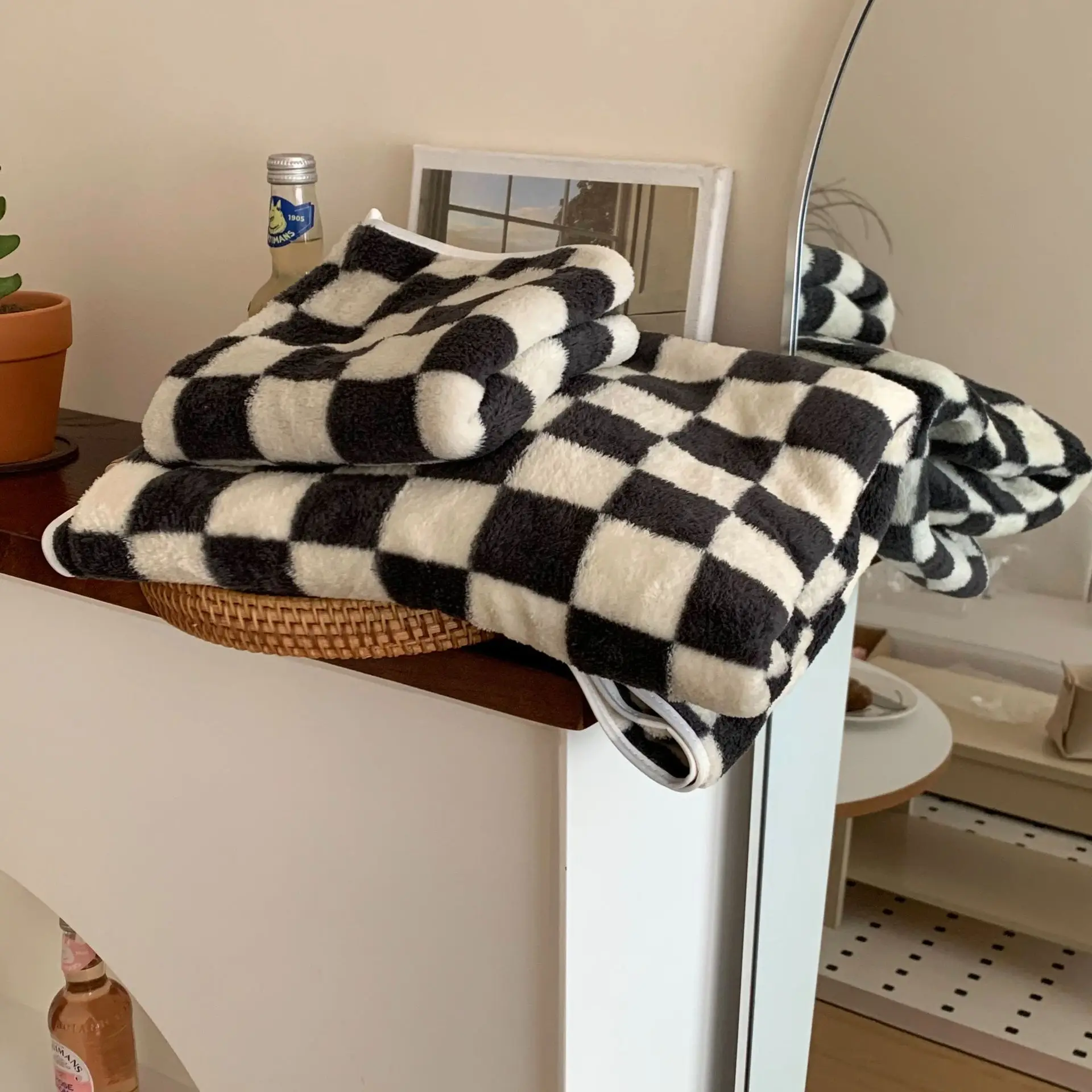 Slide image 69787b42669d41a08af71a93df8c22a7