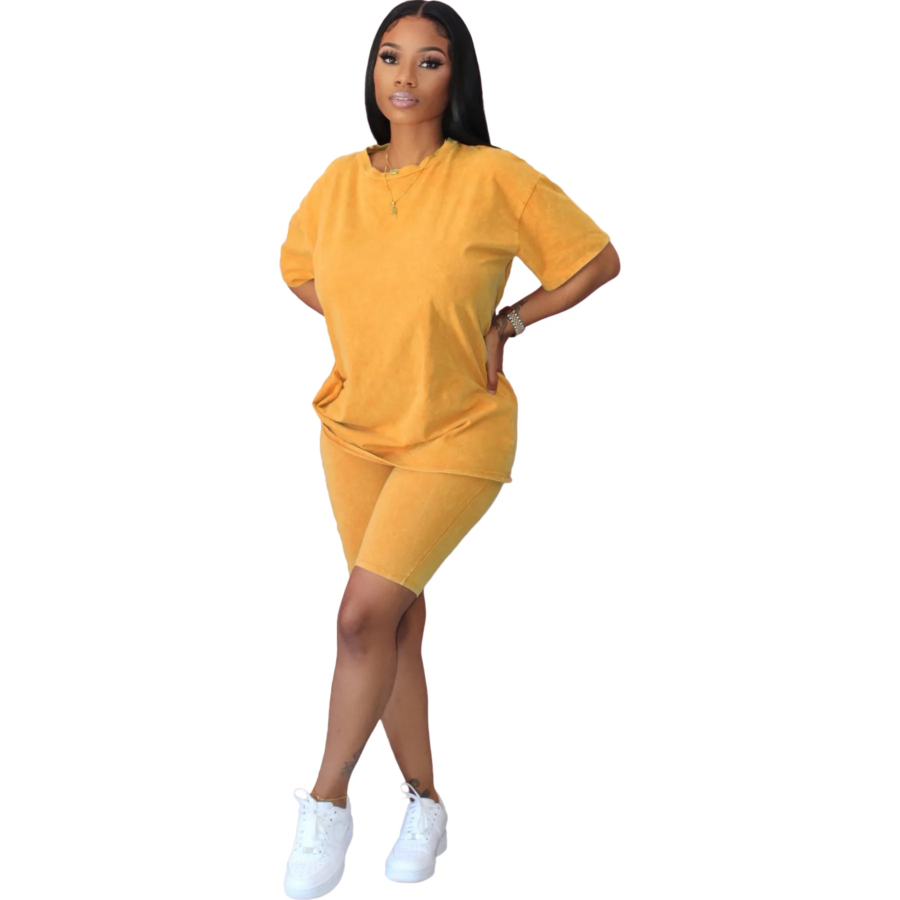 

LEOSD Plus Size Matching Sets Solid Casual Oversize T-shirt Shorts Two-piece Set Women Clothing 2 Piece Sets Women Outfit Summer