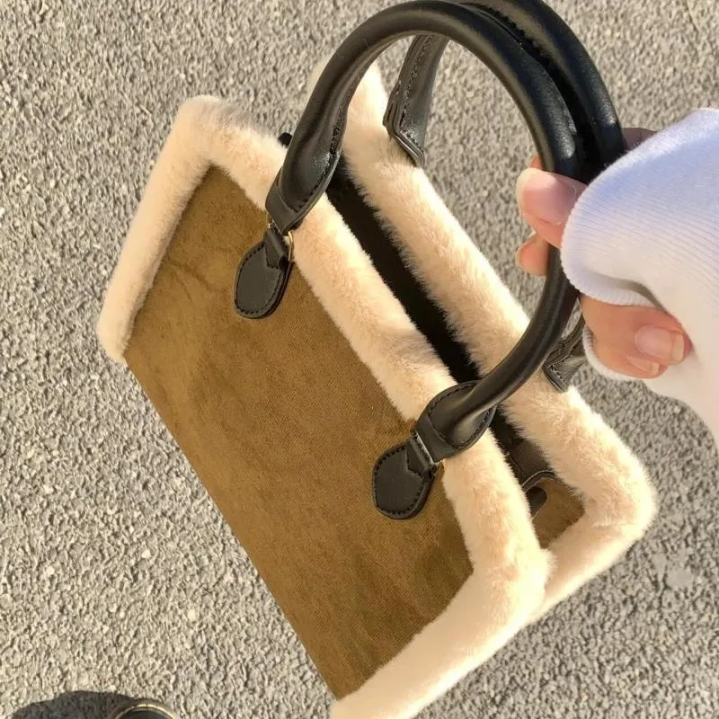 Retro Plush Commute Handheld Tote Bag Women Large Capacity Frosted Texture Shoulder Bag Ladies Casual Commute Crossbody Bag 2025