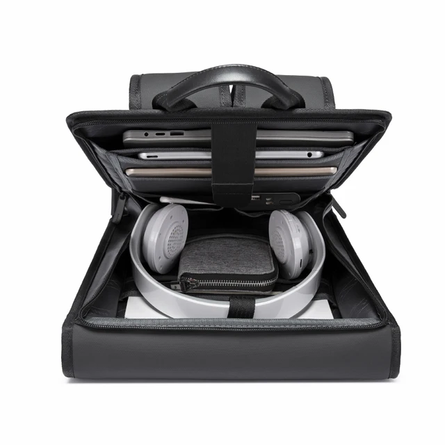 다양한 용도로 사용할 수 있는 스타일리시하고 기능적인 Mochila Bange 노트북 배낭