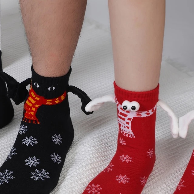 Calcetines magnéticos de mano con ojos 3D para hombre y mujer, medias  divertidas de tubo medio, regalos para parejas - AliExpress