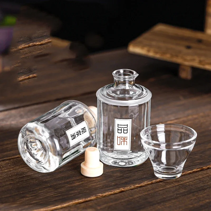 Description Picture 5 of item100ML cute mini whiskey decanter for Liquor Scotch Bourbon outdoor easy to carry Glass Alcohol Bottle for Tequila, Brandy