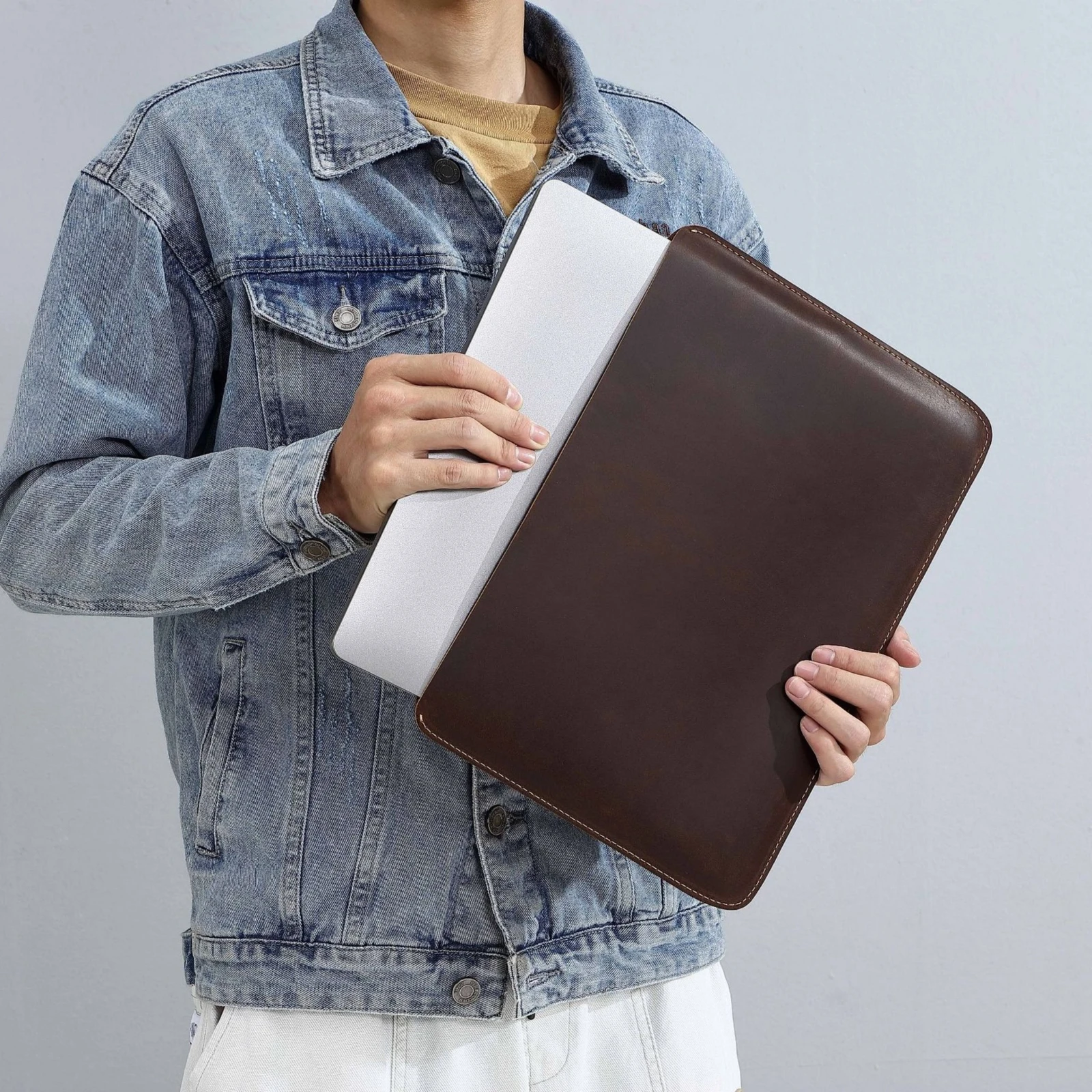 Luxurious Genuine Leather Slim Laptop Sleeve – Ultra-Thin Protective Case