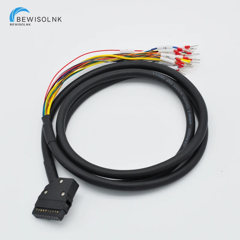  ̺ IDC 20ھ ȣ ű Ʃ갡 ִ  ̺ SM-IDC20-1.5M-GD SM-IDC20-2.0M-GD  