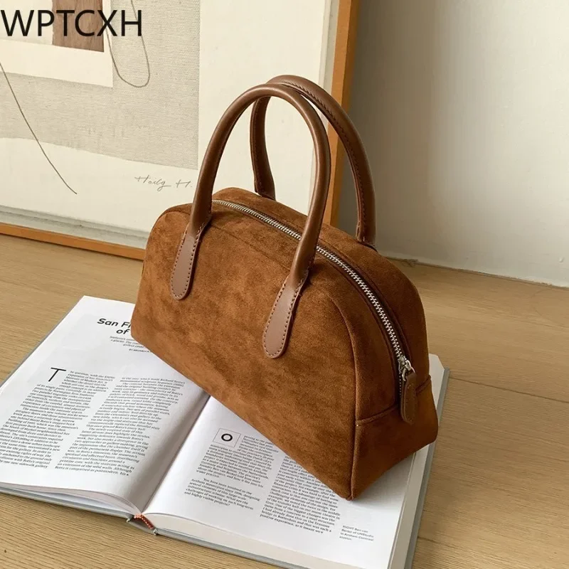 

2023 New Fashion Autumn Winter Advanced Suede HandbagWomen's Large Capacity Niche Retro Carrying Boston Bag Korean Felt Bag