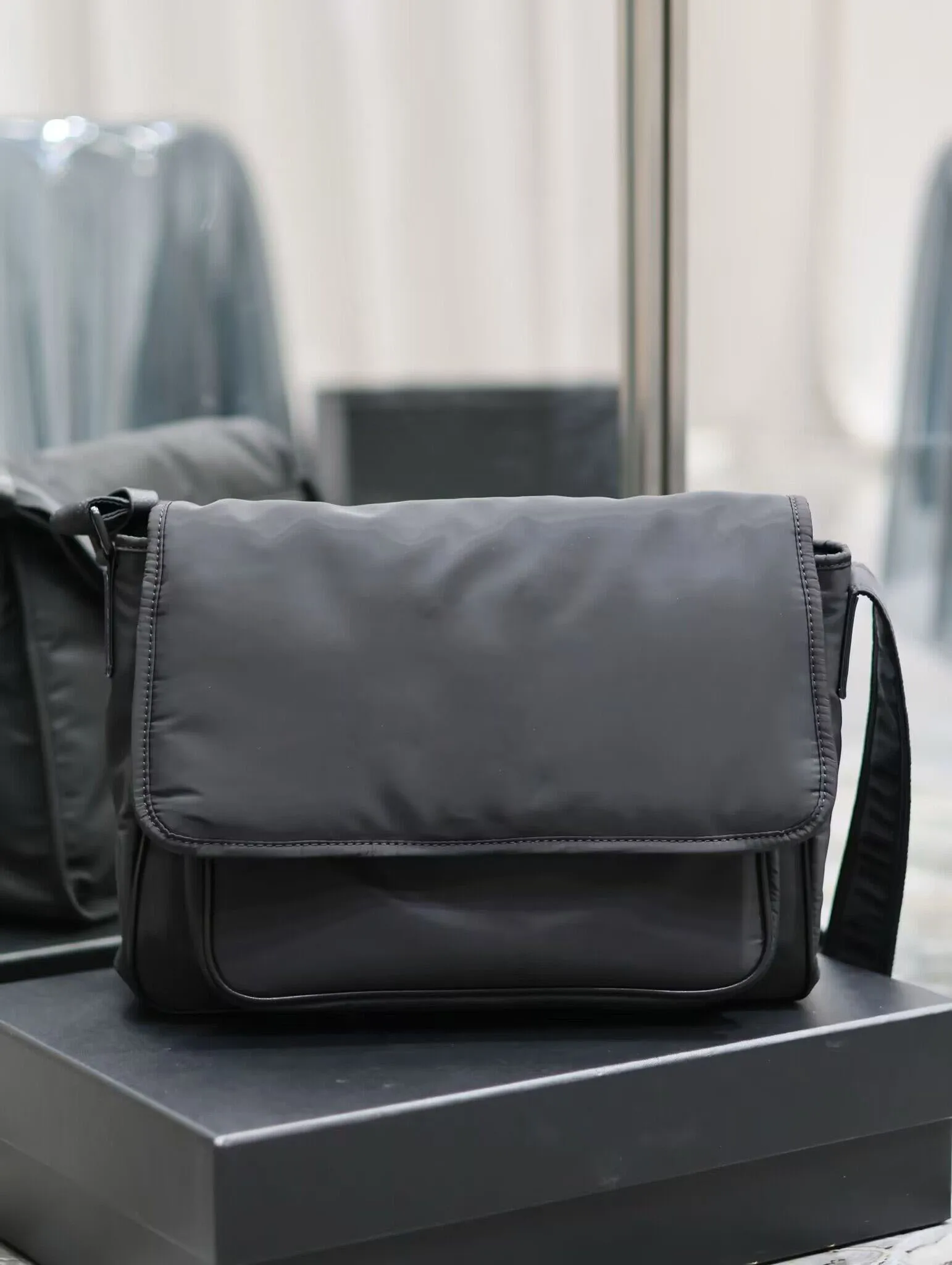 women's underarm bag Postman Bag Waterproof nylon handbag single shoulder bag casual high quality Women Handbags