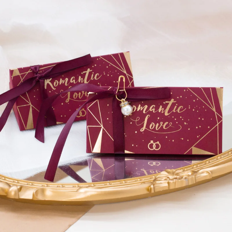 

5PCS Triangle Wedding Party Favor Candy Box Chocolate Packaging Boxes Baby Shower Birthday Paper Gift Box Bag with Ribbon Pearl