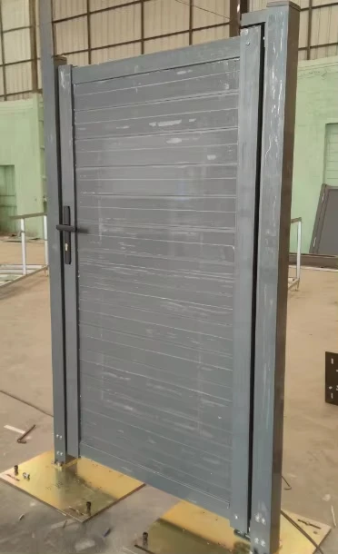 Lato apertura porta garage automatico per servizi di modellazione porta d'ingresso - immagine 4