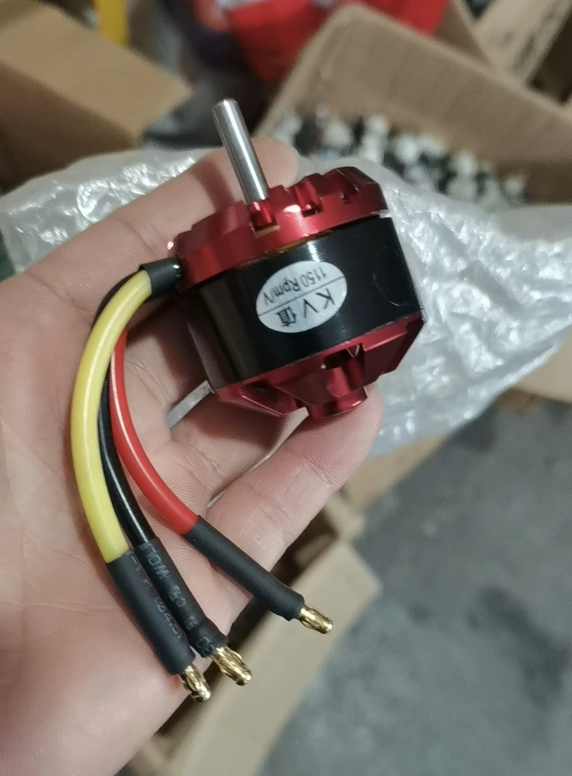 

EMP C внешний бесщеточный двигатель флуоресцентный 850KV 1150KV 4240 turnigy 576W 25V 3S-7S для 13-15inch props
