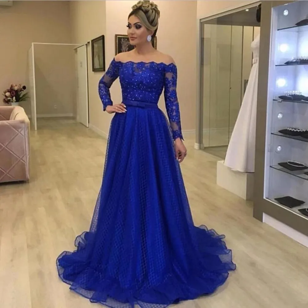 

2022 Plus Size Modern Lace Mother of the Bride Dresses Blue Appliqued Bow Belt Mother Dresses Royal Long Sleeves Wedding Party