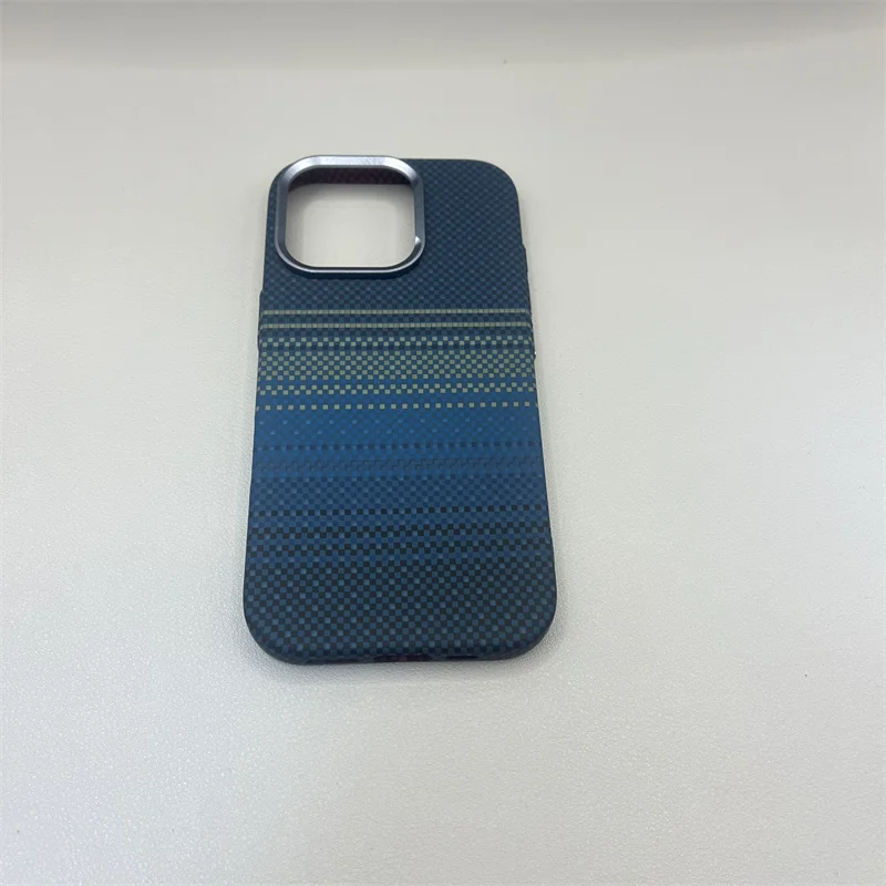 Geometric Carbon Fiber Textured 3D Relief MagSafe-Compatible Wireless Charging Case Cover