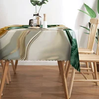 Nappe de luxe à motif marbré tourbillonnant, design artistique fluide vert, or et blanc avec bord festonné, résistante aux taches pour salle à manger 5