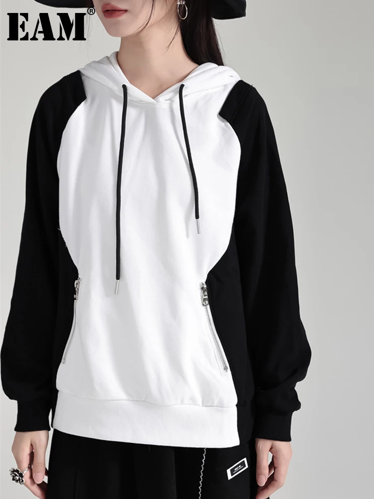 

[EAM] Loose Fit Black Color-block Sweatshirt New Hooded Long Sleeve Women Big Size Fashion Tide Spring Autumn 2024 1DH1365