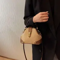 Nouveau Sac à bandoulière Vintage de luxe en cuir boucle en métal sac de messager classique décontracté ​   Sac à bandoulière pour femme 2