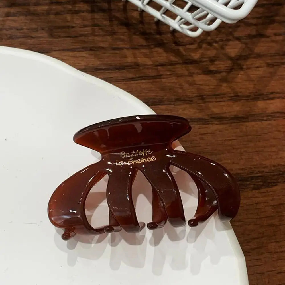 Рисунок 4 - Заколка-краб для девочек