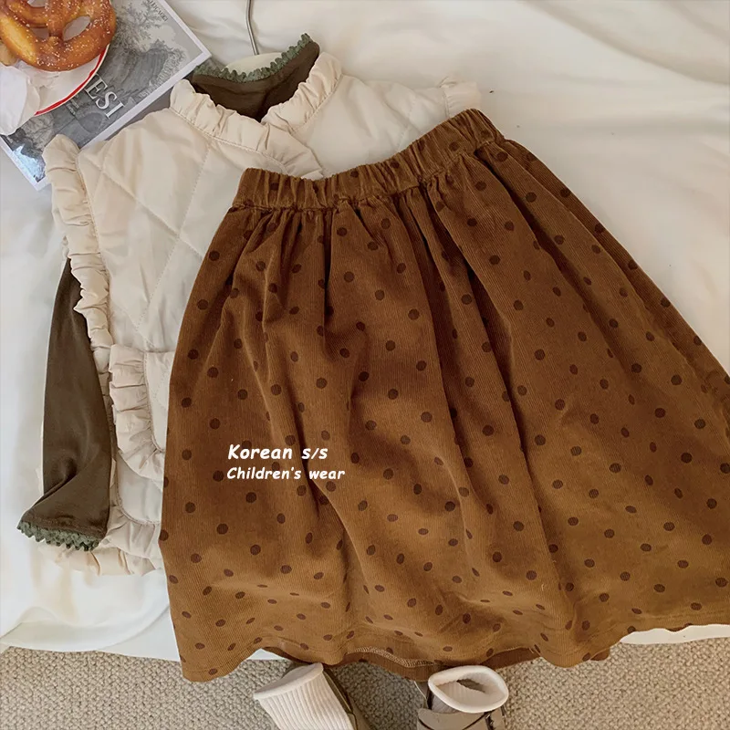 

Girls Winter New Children Korean Corduroy Polka Dot Baby Western Style Skirt