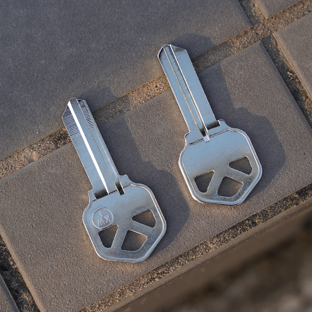 KW1 three hole hotel door thickening unit door key blank key blank material key blanks