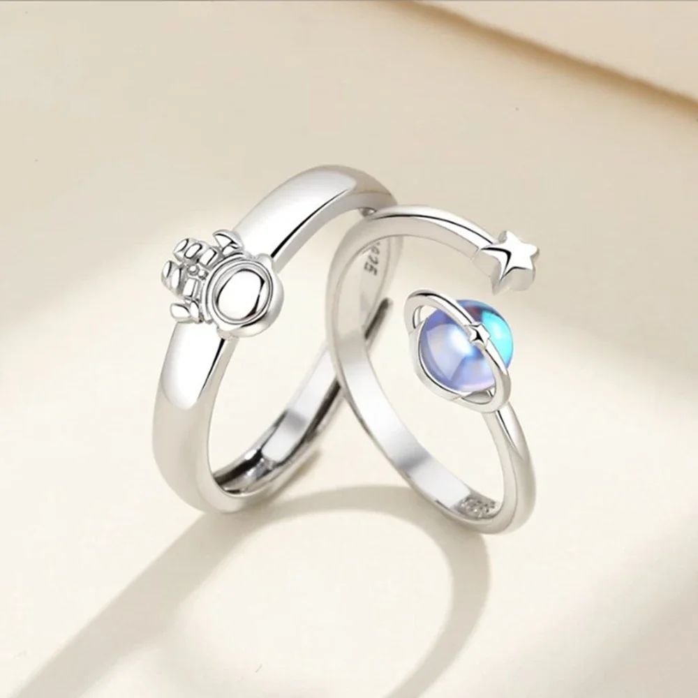 New Design Couple Rings Happy Planet Astronaut Moonstone Couple Pair Ring Women Men Dating Ring for Gift