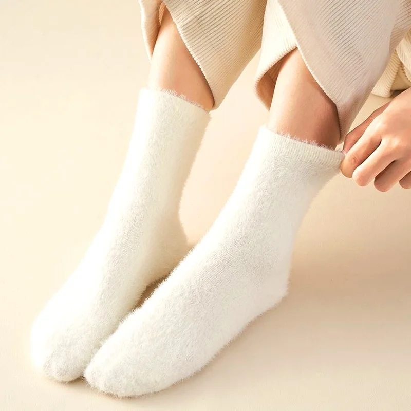 

Women Floor Fluffy Mink Velvet Socks Solid Color Plush Sock Coral Velvet Medium Tube Thicken Sleep Elastic Thermal Winter