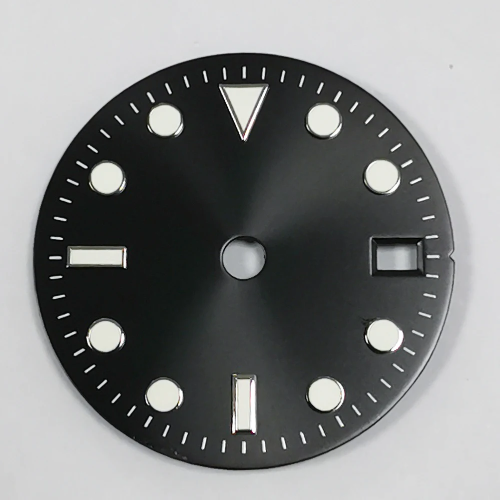 Green Luminous Watch Dial with GMT Four-Hand Design