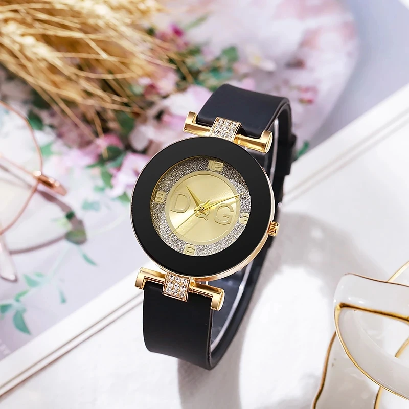 Online Shopping Watch Girl | lupon.gov.ph