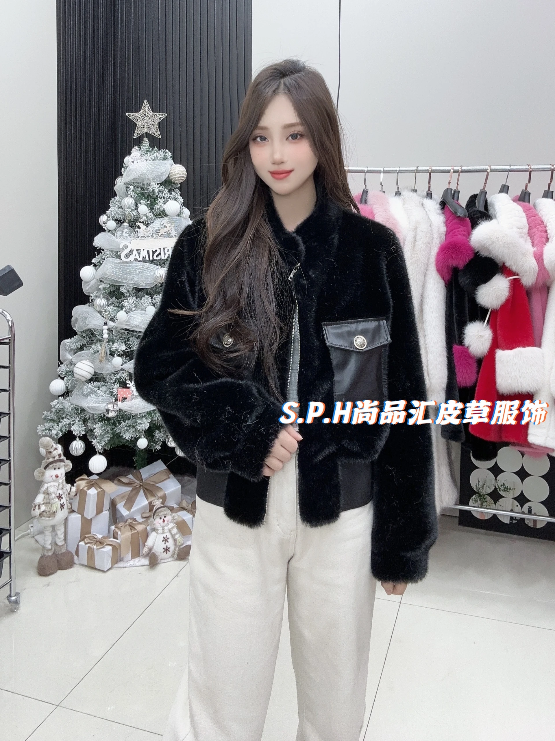 Рисунок 4 - Женская короткая плюшевая куртка