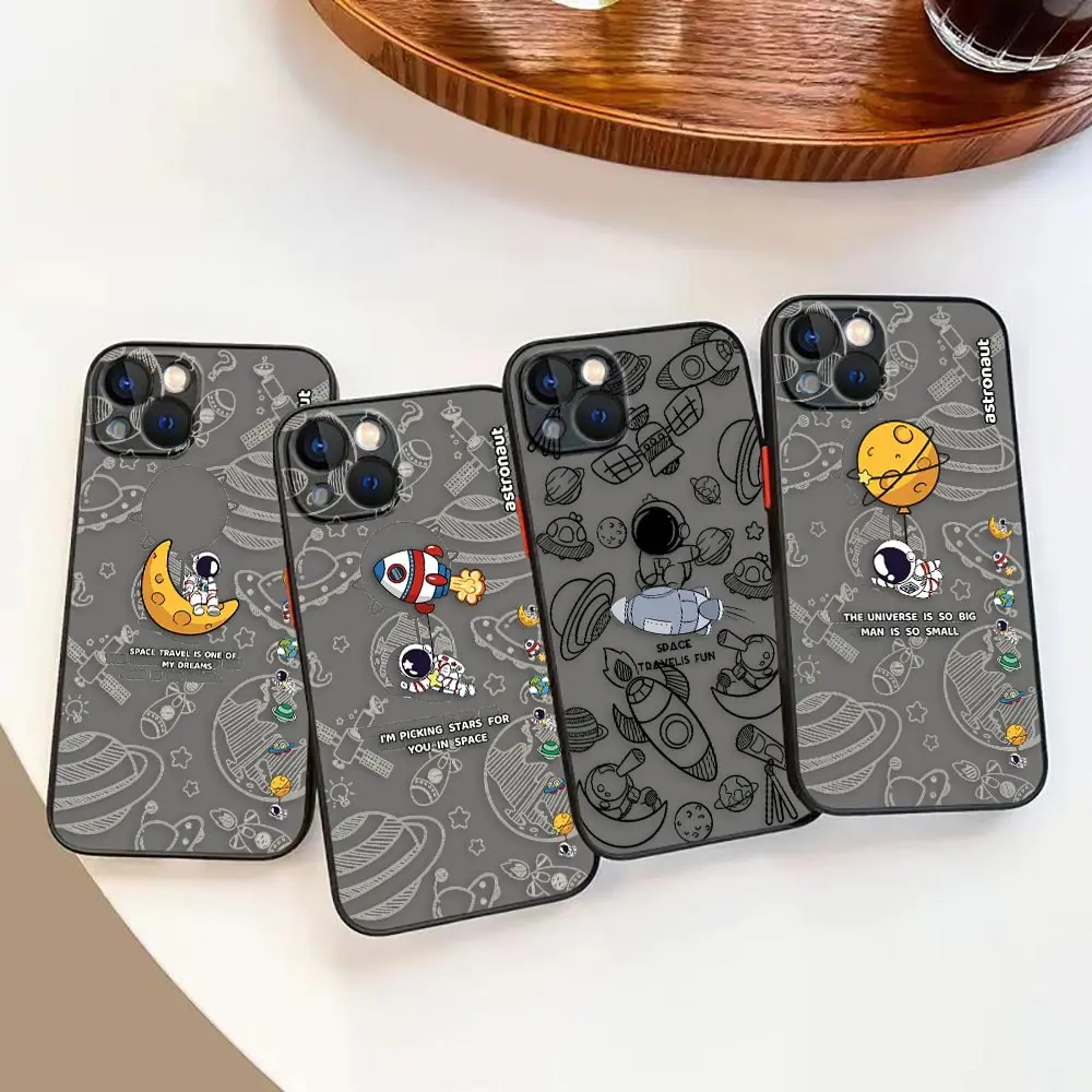 

Matte Phone Case for iPhone 14 13 11 12 MINI Pro XS Max XR X 7 8 SE 2022 2020 6 15 Plus Case Funda Cartoon Cute Astronaut Space