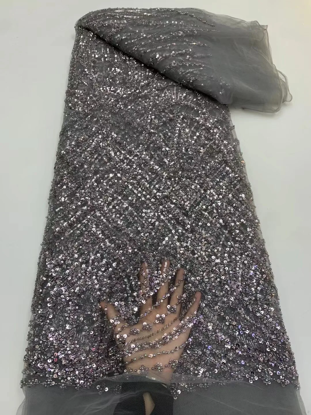Latest African Beaded Lace Fabric Embroidery French Mesh Sequins Lace Fabric Nigerian Tulle for Party NXB5776