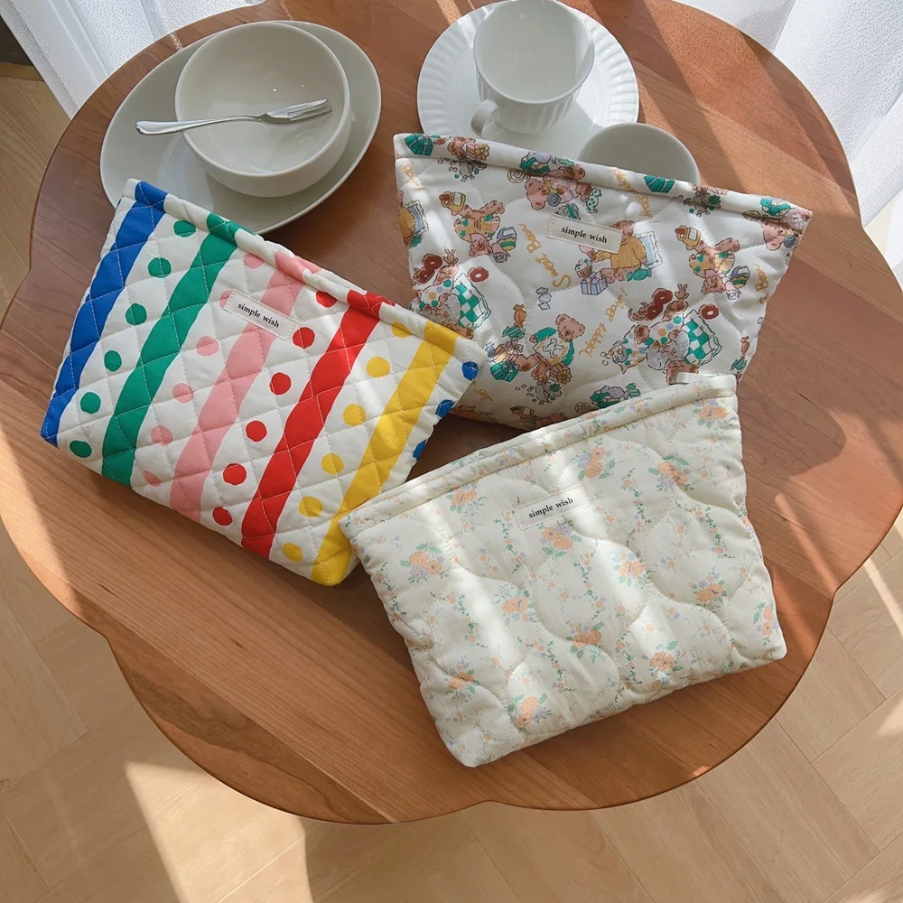

Korean Kawaii Women's Cosmetic Bag Case Casual Ladies Organzier Storage Bag with Zipper Female Travel Clutch Bag Small MakeupBag
