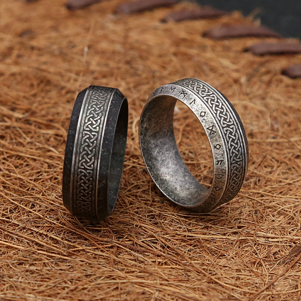 Couples Rings Stainless Steel Finger Ring Fashion Vintage Simple Viking Rune Ring for Men Women Nordic Celtic Knot Amulet Jewelry